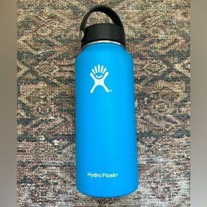 32oz BLUE HYDROFLASK‎